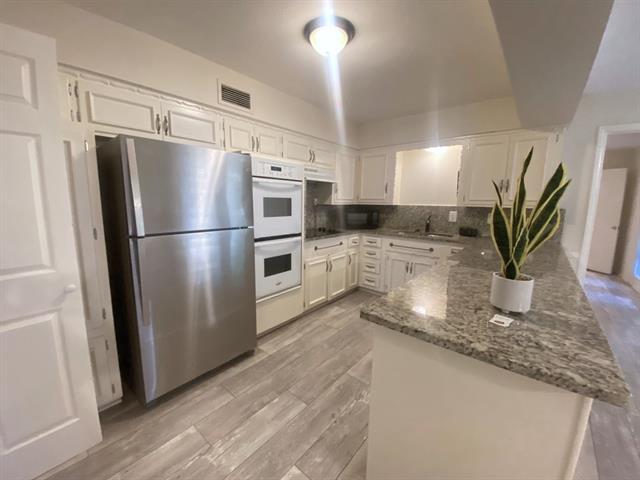 Building Photo - 13535 Red Fern Ln