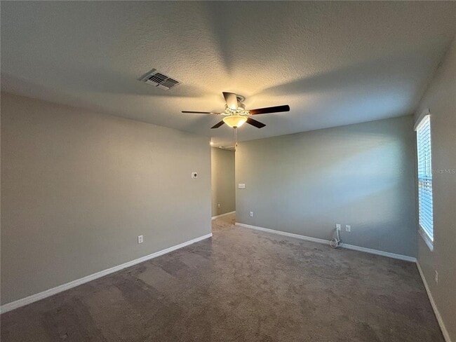 Building Photo - 572 Argyll Dr