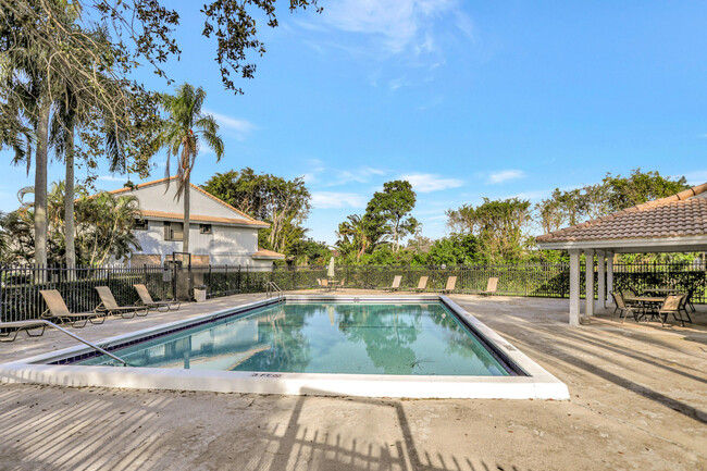 Building Photo - 9775 Riverside Dr