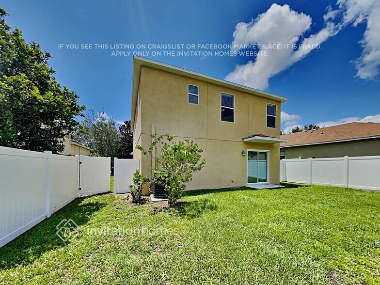 Building Photo - 9640 Simeon Dr
