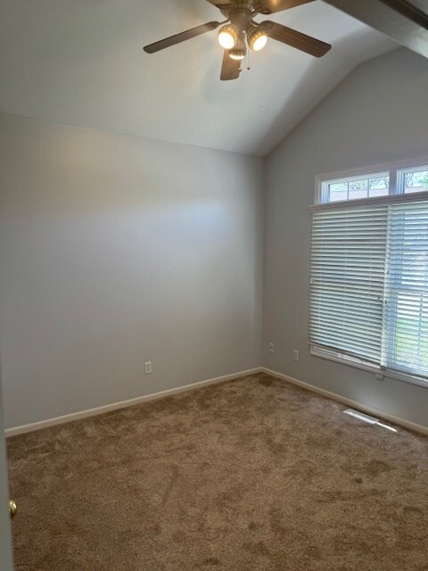 Building Photo - 3548 Oakmont Dr