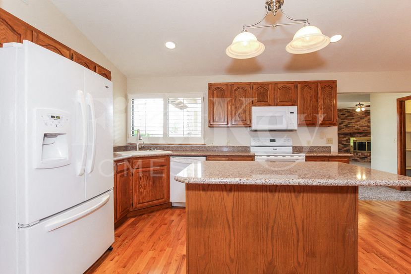 Building Photo - 5205 W Aster Dr