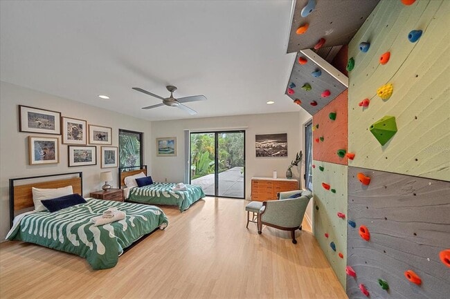 Building Photo - 3348 Old Oak Dr