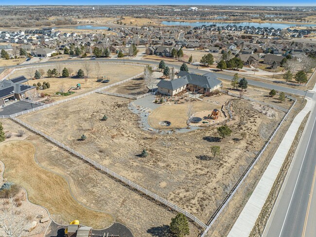 Building Photo - Stunning Custom Home in Hilltop Estates