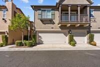 Building Photo - Charming 3-Bedroom Mariposa Townhome for R...