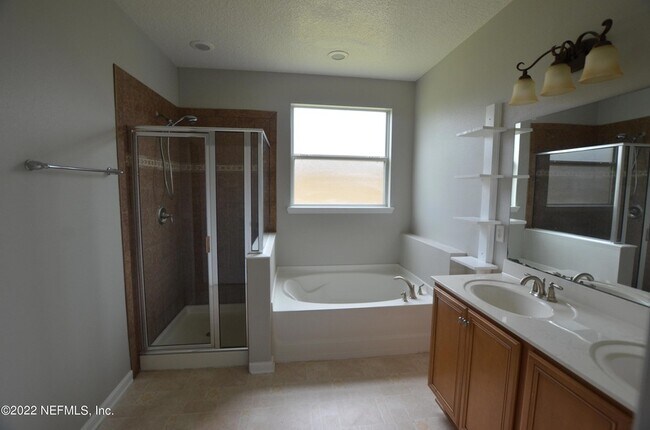Building Photo - 4530 Oak Moss Loop