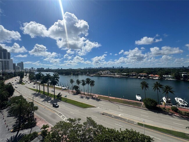 Building Photo - 5151 Collins Ave