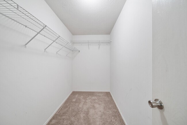 Building Photo - 17802 Kerrybrook Ln
