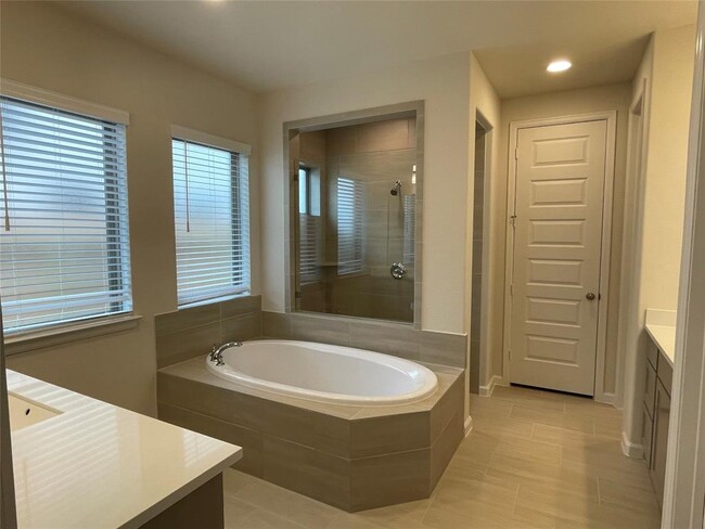 Building Photo - 115 Savory Saute Dr