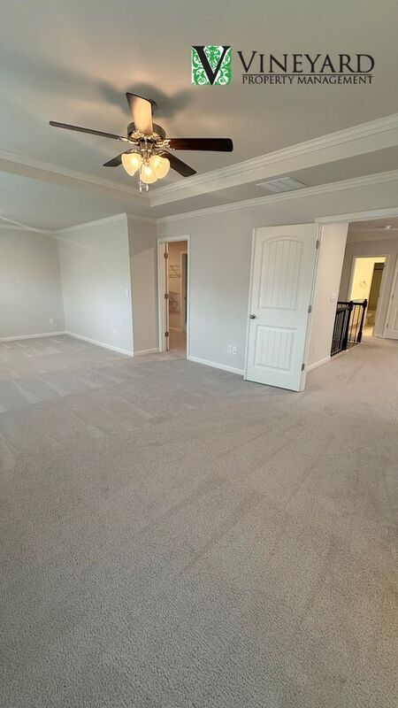 Building Photo - 5295 Blue Mountain Ln