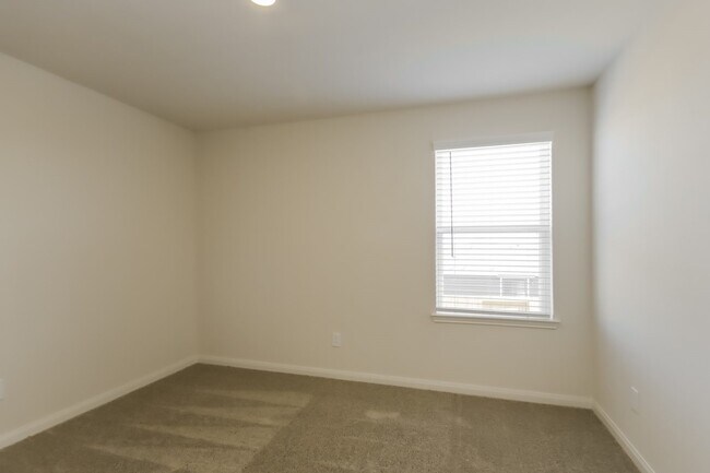 Building Photo - 5911 Littoral Rd