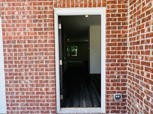 Building Photo - 2409 Argento Cir