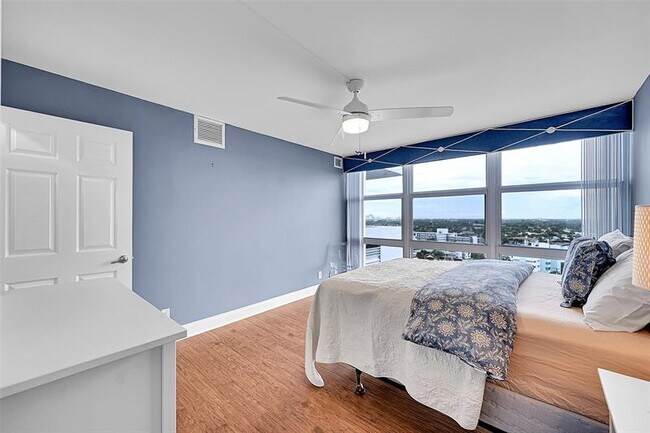 Building Photo - 2841 N Ocean Blvd