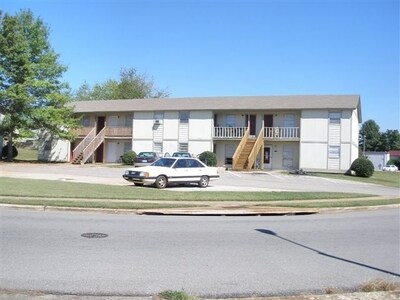 Primary Photo - 2212 Jonathan Dr NW