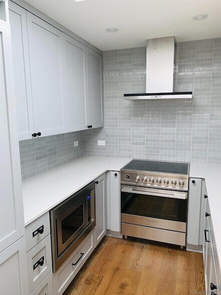 Building Photo - 303 Coast S Blvd