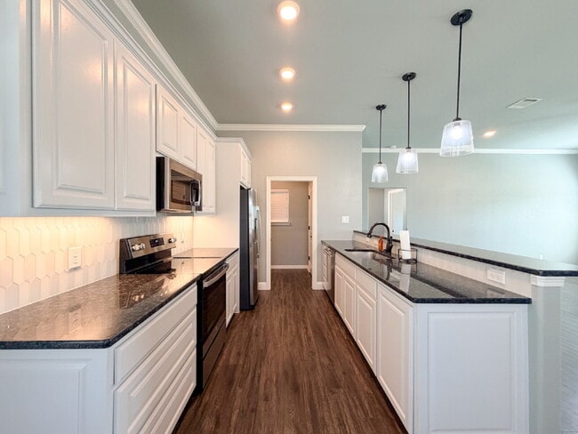 Building Photo - Lovely 3 bed, 2 bath Home in Burleson!