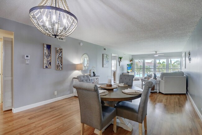 Building Photo - 154 Palm Dr