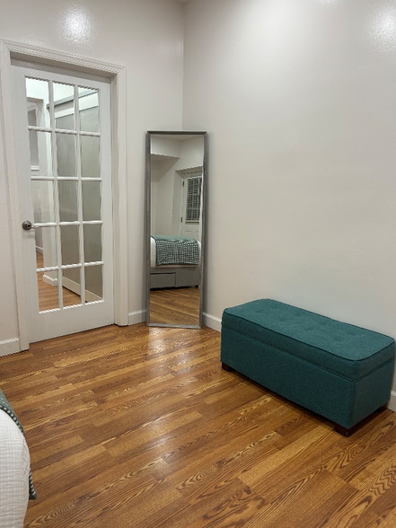 Building Photo - 68-43 Jay Ave