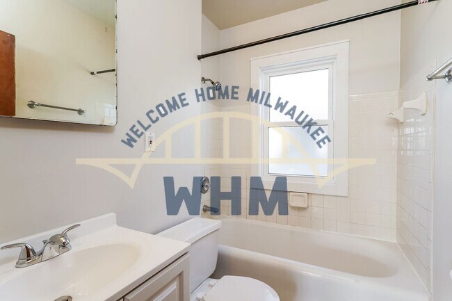 Building Photo - 3021 N 61st St