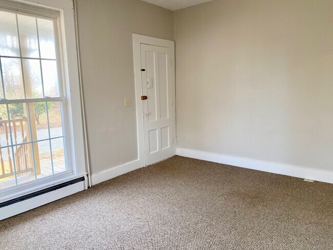 Building Photo - 53 Horton Ave