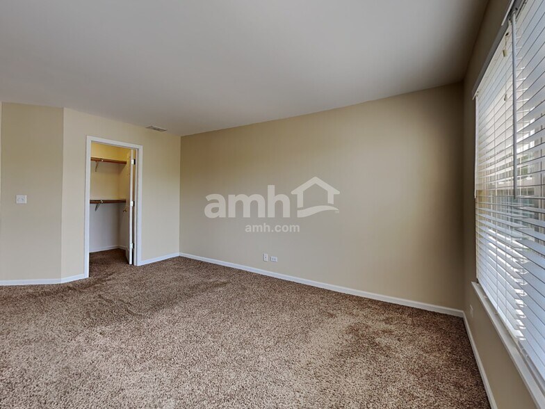 Building Photo - 1441 Meadowsedge Ln