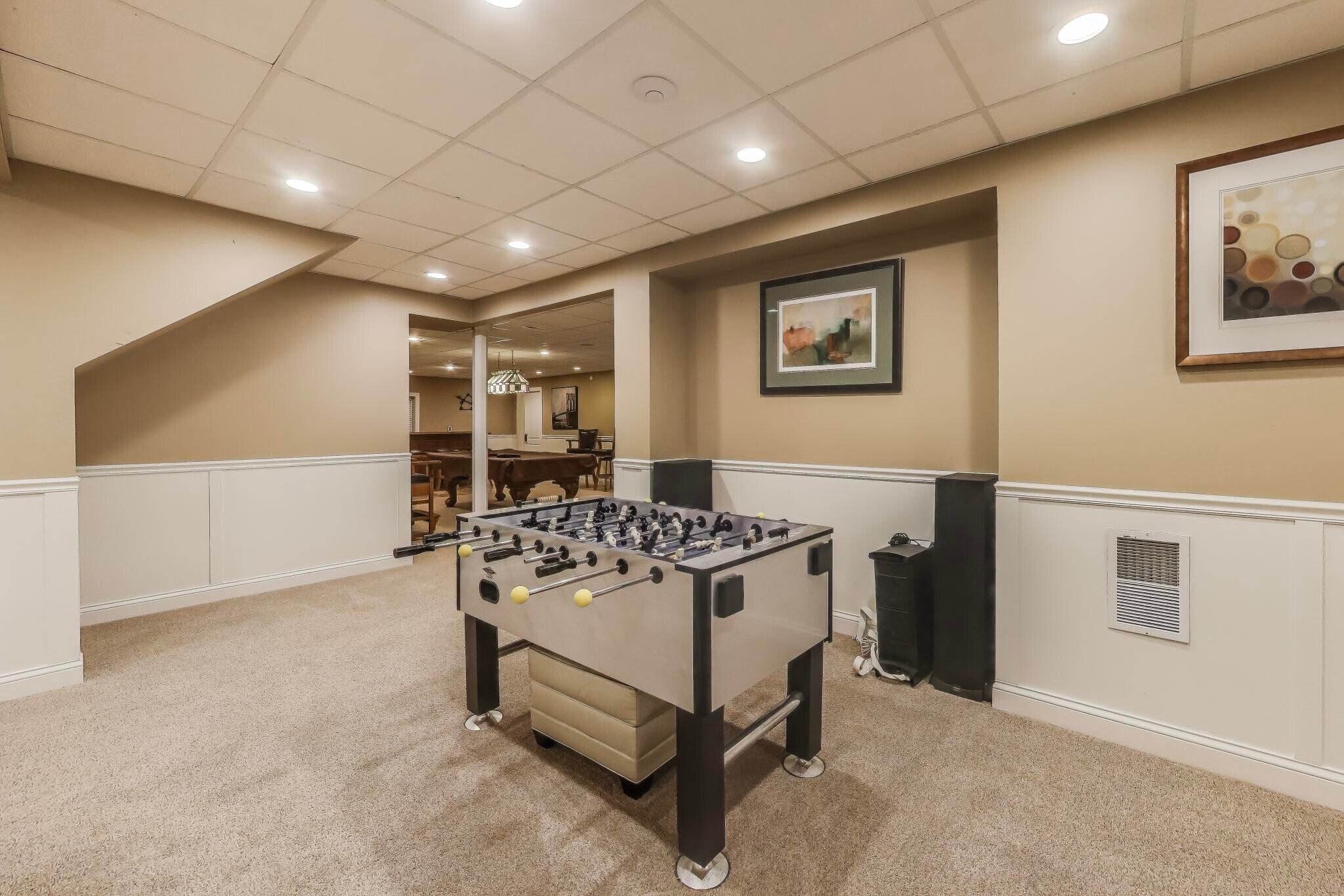 Building Photo - 23W711 Hobson Rd