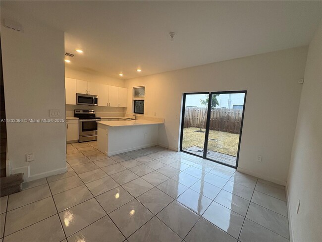 Building Photo - 11858 SW 246th Ln
