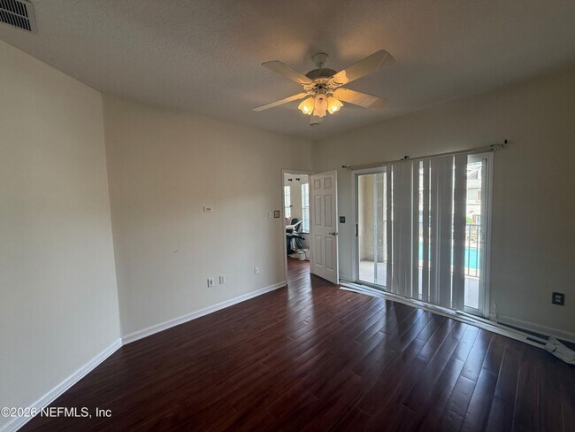 Building Photo - 9783 Summer Grove Way W