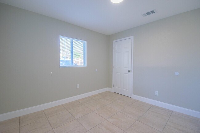 Building Photo - 508 N 23rd St