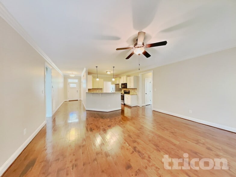 Building Photo - 6800 Payton View Dr