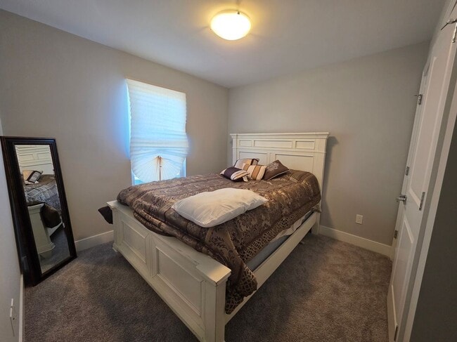 Building Photo - 3604 Trumbull