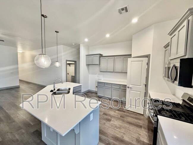 Building Photo - 3613 Shutter Ridge Dr