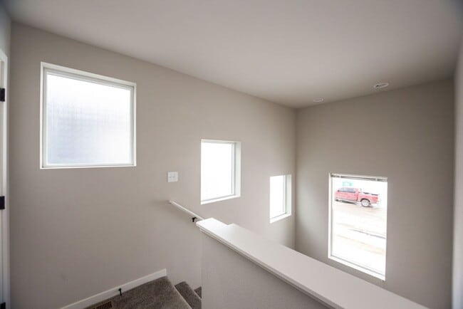 Building Photo - Beautiful Home in Mosaic Neighborhood