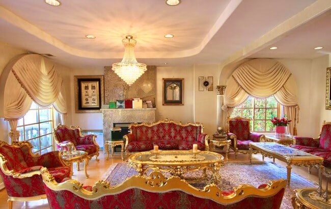 Building Photo - 921 Georgina Ave