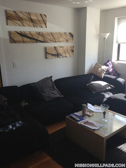 Building Photo - 226 Parker Hill Ave