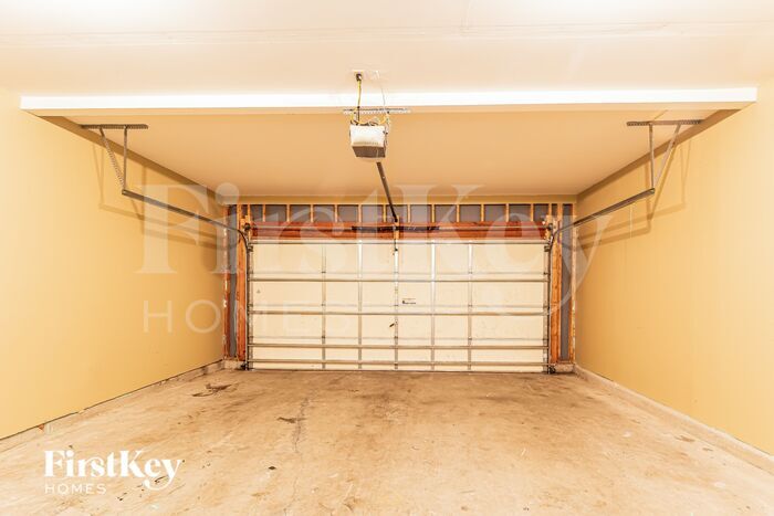 Building Photo - 408 Hanson Rd