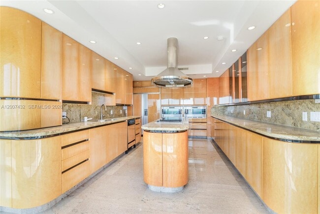 Building Photo - 9601 Collins Ave