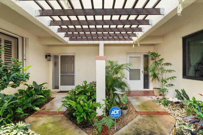Building Photo - 403 Sea Oats Dr