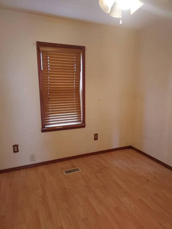 Building Photo - 3627 E 35th Ave