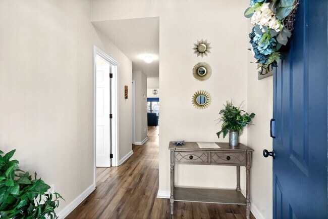 Building Photo - 1908 Hwy 17 S