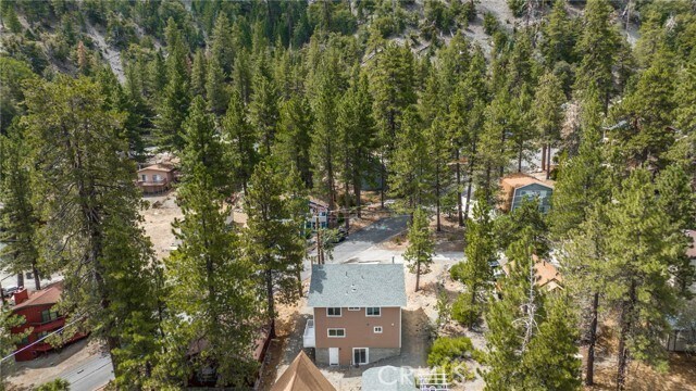 Building Photo - 2042 Buckthorn Rd