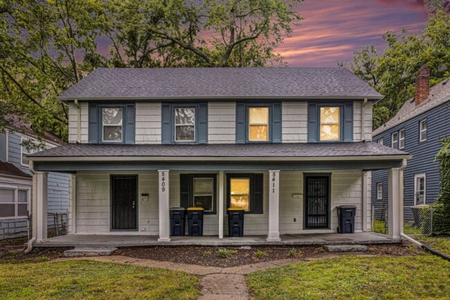 Building Photo - 2BR/1BA Gem in the heart of KC!