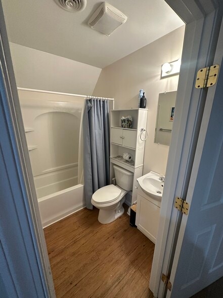 Building Photo - 34160 Sewell Ln