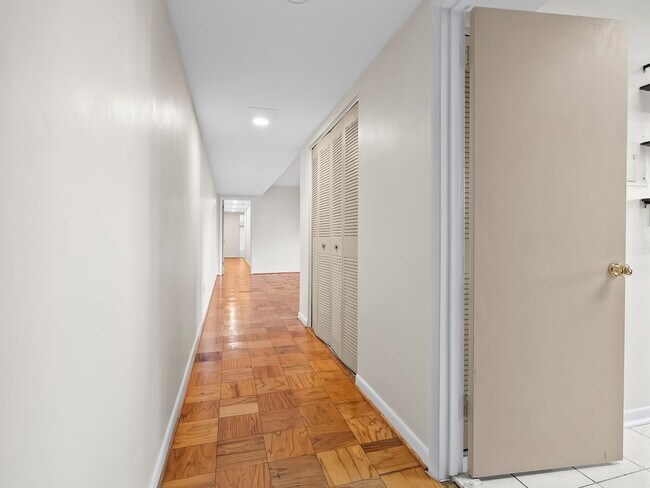 Building Photo - Commuter’s Dream! Large 2BR/2BA Condo Steps from Metro – All Utilities Included!