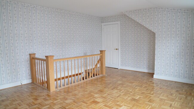 Building Photo - 6345 Morrowfield Ave