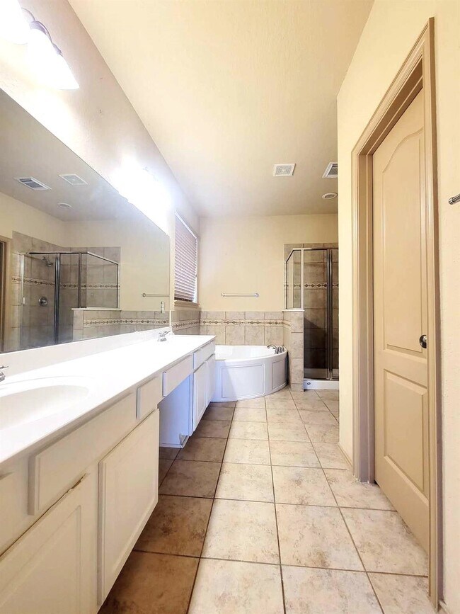 Building Photo - 23147 Enchanted Cactus Dr