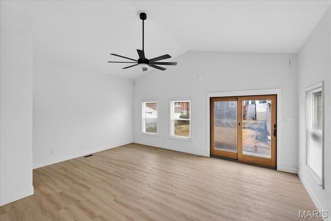 Building Photo - 3815 Bayless Ave