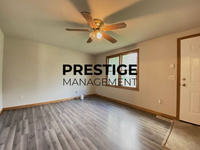 Building Photo - 6110 Mulberry Ave