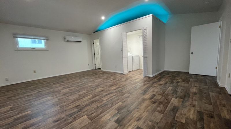 Building Photo - 415 N Washington St