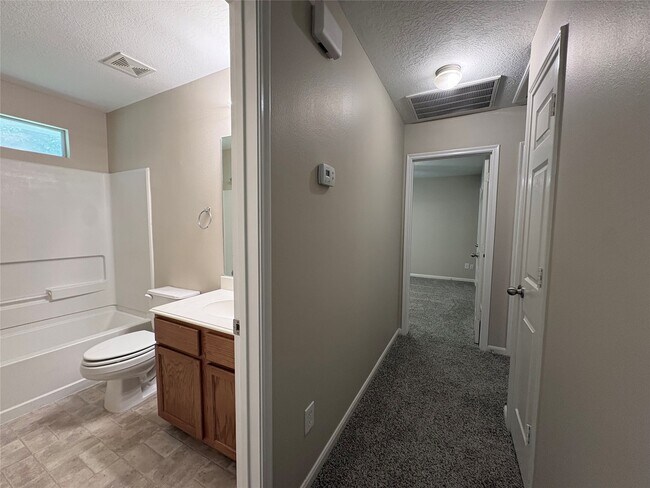 Building Photo - 5525 N Buffalo Cir